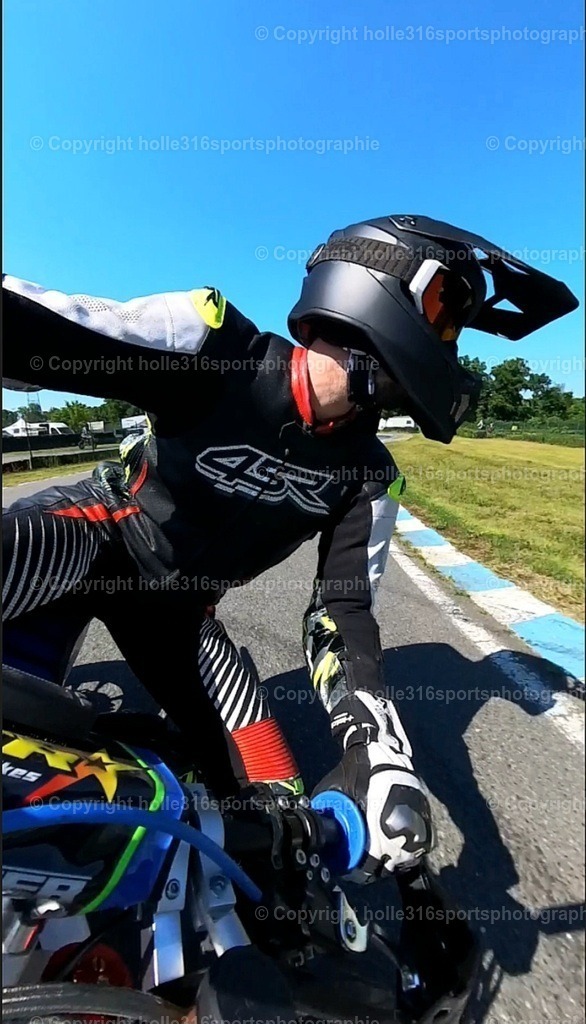 Screenshot_20250511_220023_InShot | Sportfotografie , Motorsport, Motoross, Reitsport, Mointainbike, Enduro,
Landschaft , Outdoor, Eventfotografie, Landschaft, Bilder online bestellen - Realisiert mit Pictrs.com