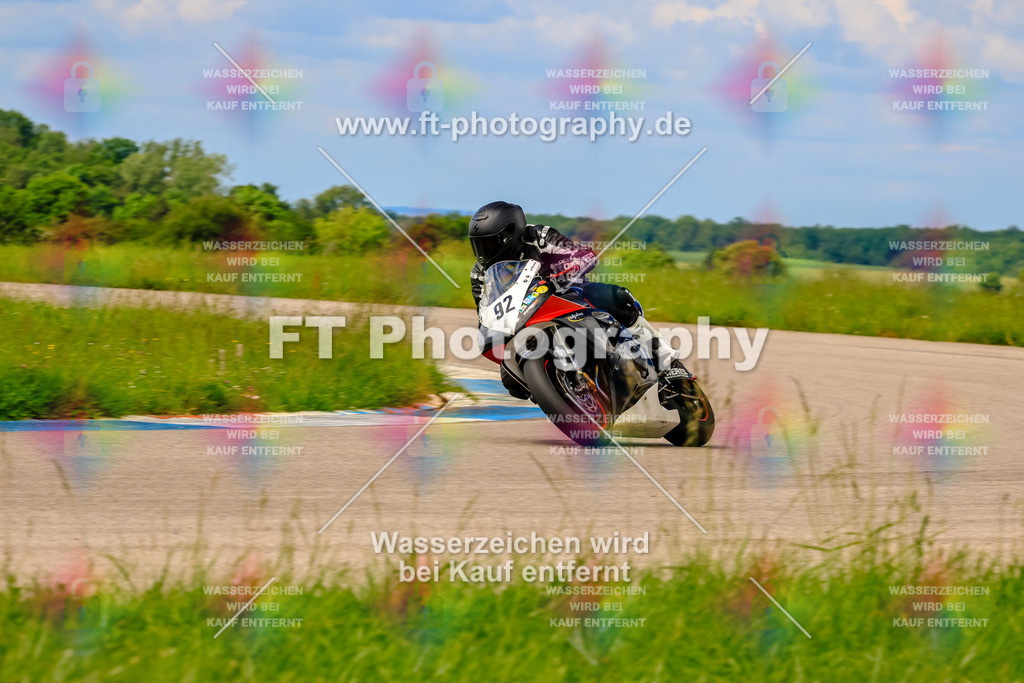 MotoTeam-1010 | Hier findet Ihr Bilder von Touristenfahrten auf der Nürburgring Nordschleife oder von anderen Veranstaltungen die ich besucht habe. Viel Spass beim Durch Schauen 