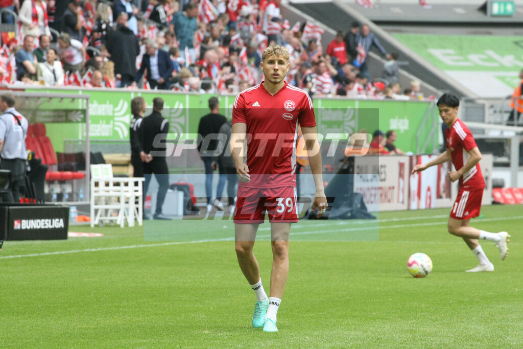 Fortuna Düsseldorf - Hannover 96 | Jona Niemiec - © Sportfoto-Sale (MK) - Realisiert mit Pictrs.com