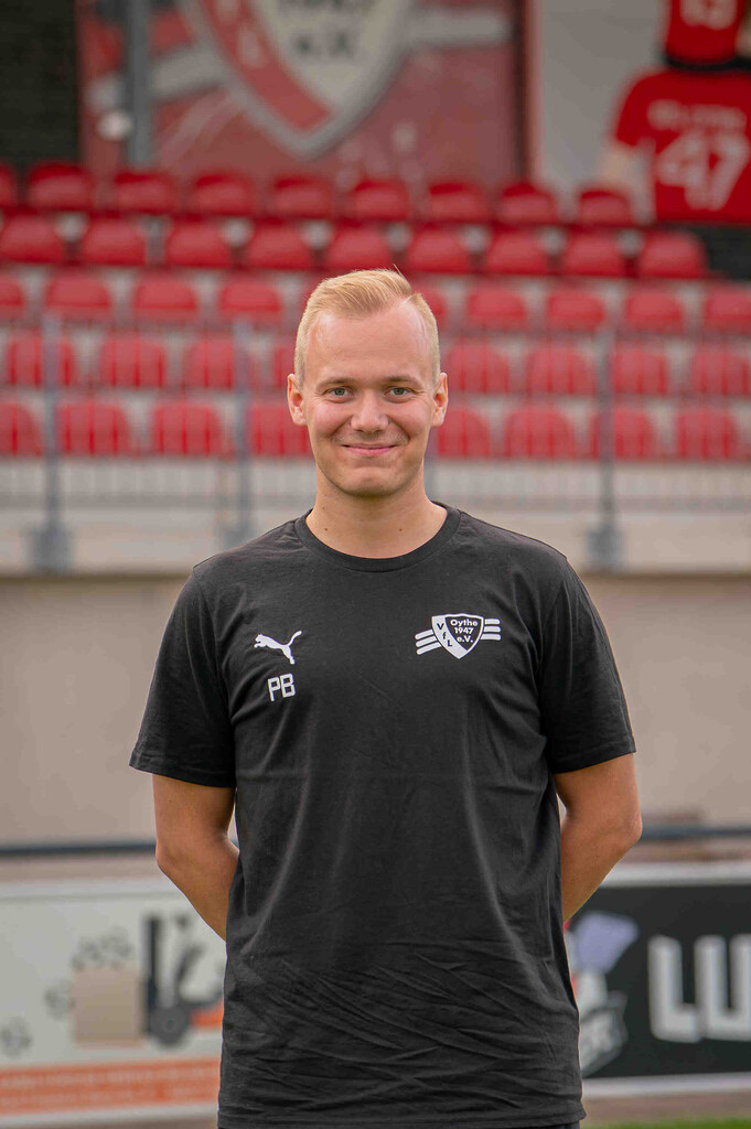 Fußball I Herren I Saison 2026-2027 I Mannschaftsfoto  I 03556 | jns.sportfotos - Realisiert mit Pictrs.com