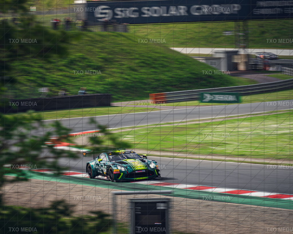 _TXM5809 | Exklusive Motorsport-Fotografie aus Leipzig von TXO Media – für Rennfahrer, Teams & Sponsoren. Sausemuth liefert starke Bilder, die Emotion zeigen. Jetzt buchen & glänzen! - Realisiert mit Pictrs.com