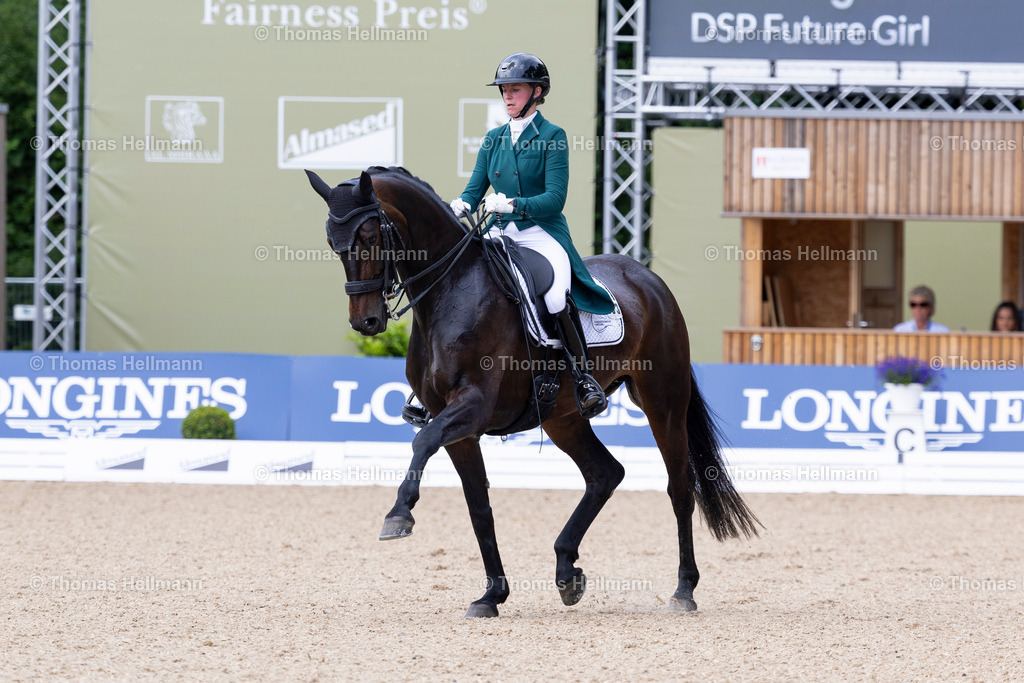 TH_503 DSP Future Girl (GER)_ Tina Kage_29553 | Al Shiraàa Deutsches Spring- und Dressur-Derby 2025 am 31.05.25 in Hamburg, Thomas Hellmann, 503 DSP Future Girl (GER), Tina Kage