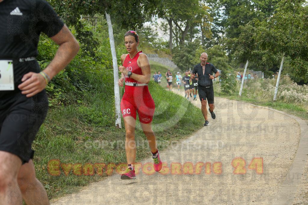 250824_1349_EX1_3819 | Sportfotografie im Rhein-Sieg Kreis, Köln, Bonn, NRW, Rheinland Pfalz, Hessen, etc. Unser Tätigkeitsfeld umfasst den Laufsport vom Volkslauf über den Marathon, Duathlon, Triathon bis zum Ultralauf wie Kölnpfad Ultra oder Schindertrail.