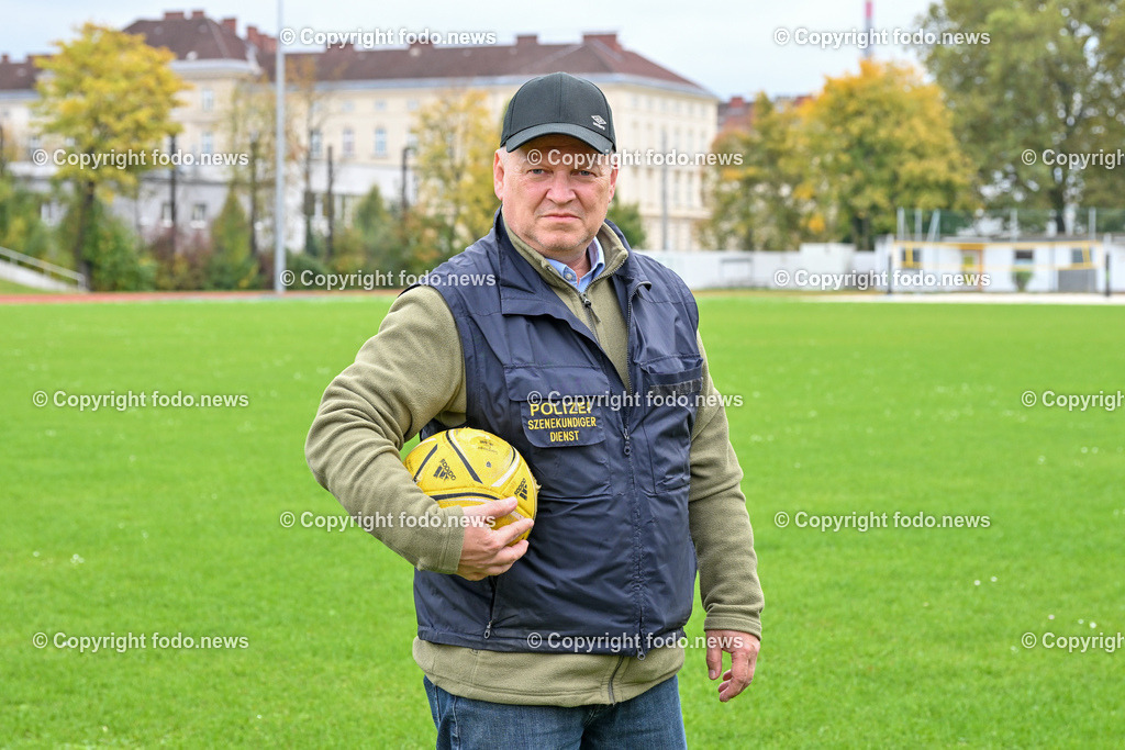 Johannes Prager (Szenekundiger Dienst Polizei Linz)_ 25.10.2023-1 | 25.10.2023, Linz, AUT, Stadtpolizeikommando Linz, im Bild Johannes Prager (Szenekundiger Dienst Polizei Linz)