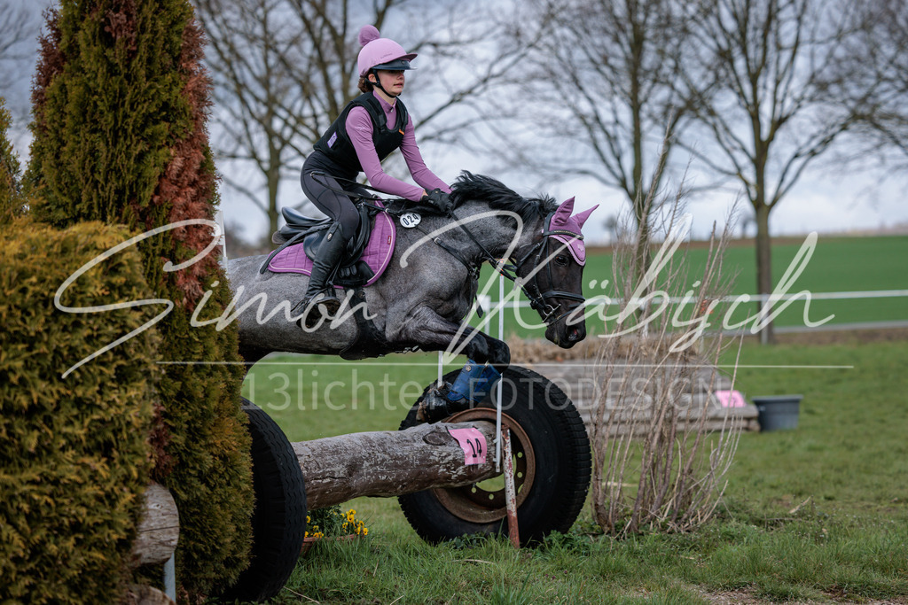 20260329-_3LI4796 | Tierfotografie Pferde, Hunde, Katzen, Haustiere.
Turnierfotografie Reitturniere, Reiten, Springreiten, Dressur in Hanau, dem Main-Kinzig-Kreis und dem Rhein-Main- Gebiet um Frankfurt