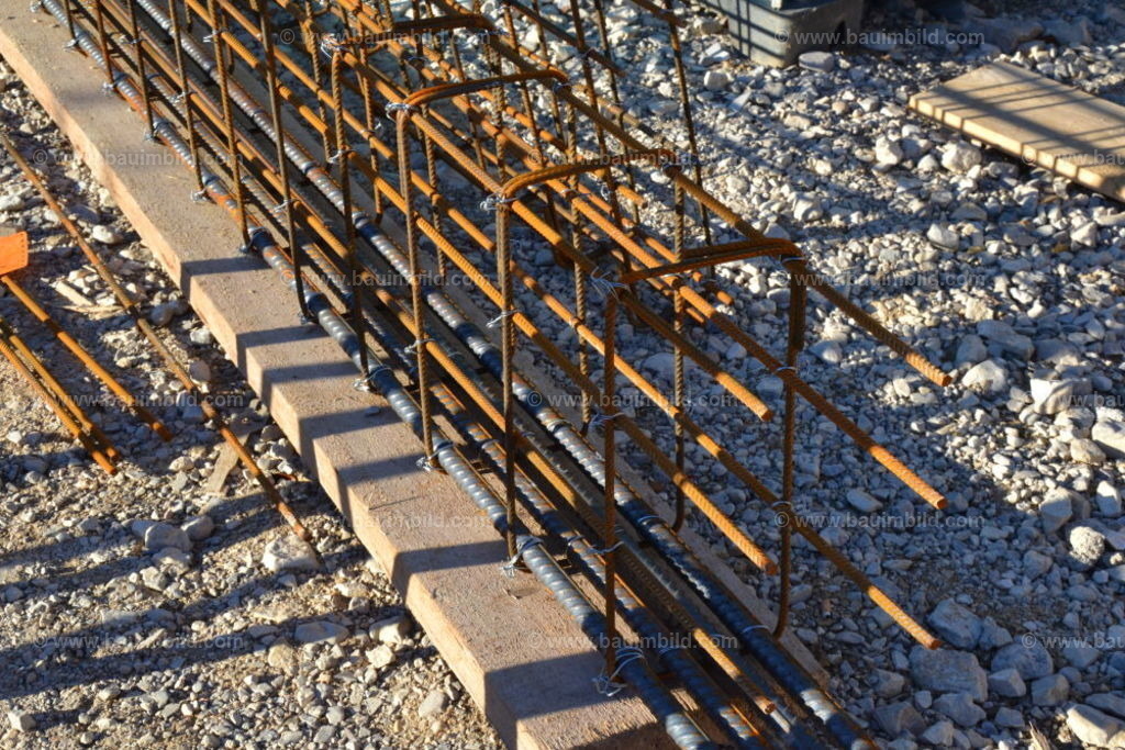 bib-lg04-sonstige-betonarbeiten-0692 | Nach LV-Leistungsgruppen sortierte Detailfotos über den Bau eines Hauses. Alle Hausbau-Bilder direkt vom Urheber und Autor der Website Haus-Selber-Bauen.com