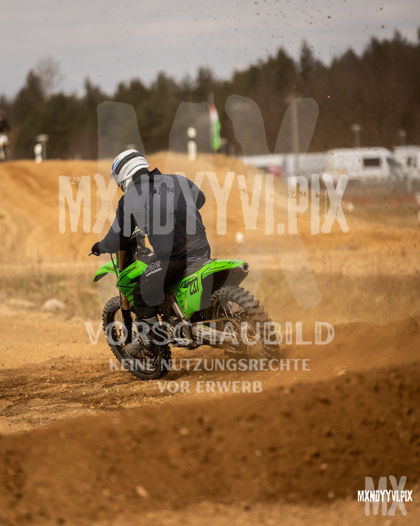 866A1698 | mxndyyvipix
