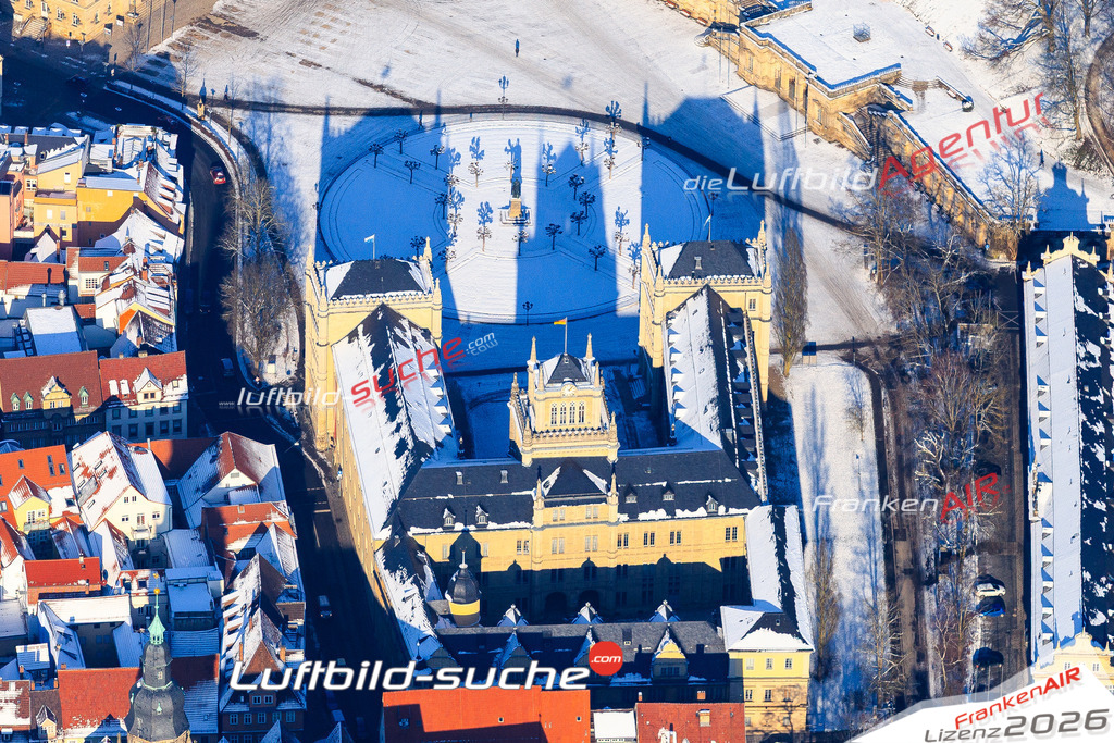 Die Luftaufnahme Coburg - Coburg wurde vom UL-Flugzeug (keine Drohne) aus fotografiert.Hohe Druck- Auflösung-die Geschenkidee!