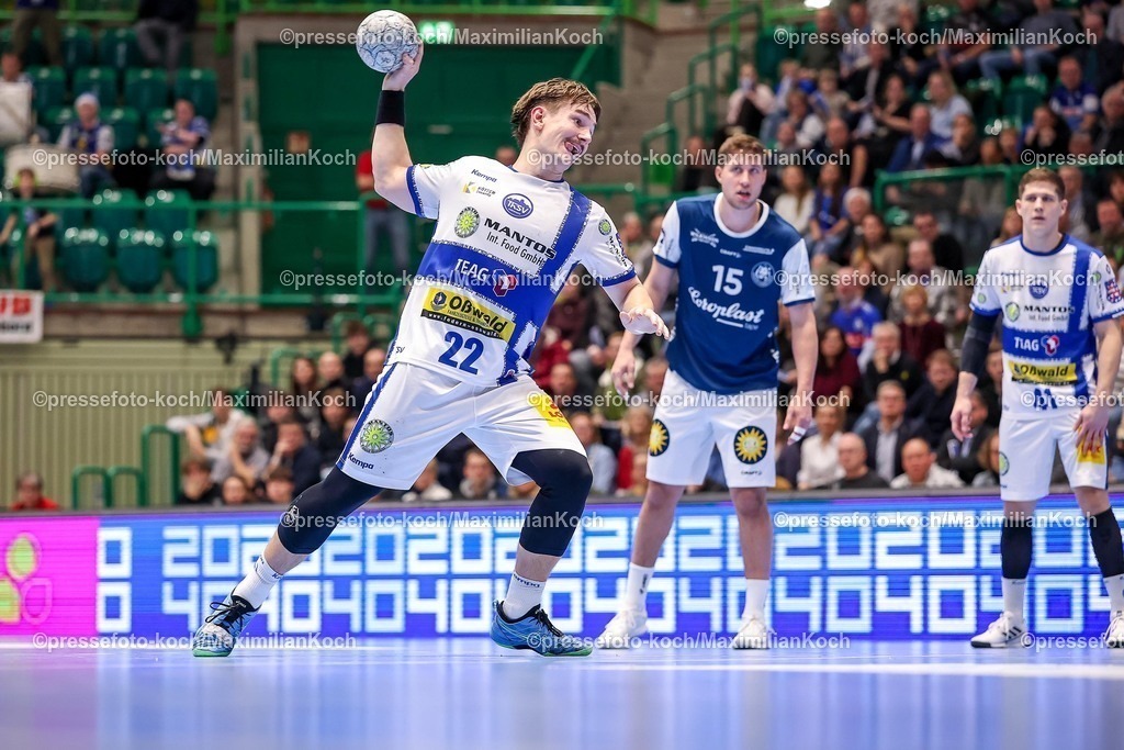 BHC11122501041 | 11.12.2025, Handball, HBL, Bergischer HC - ThSV Eisenach, Unihalle Wuppertal: Felix Aellen (Eisenach #22) Siebenmeterwurf 