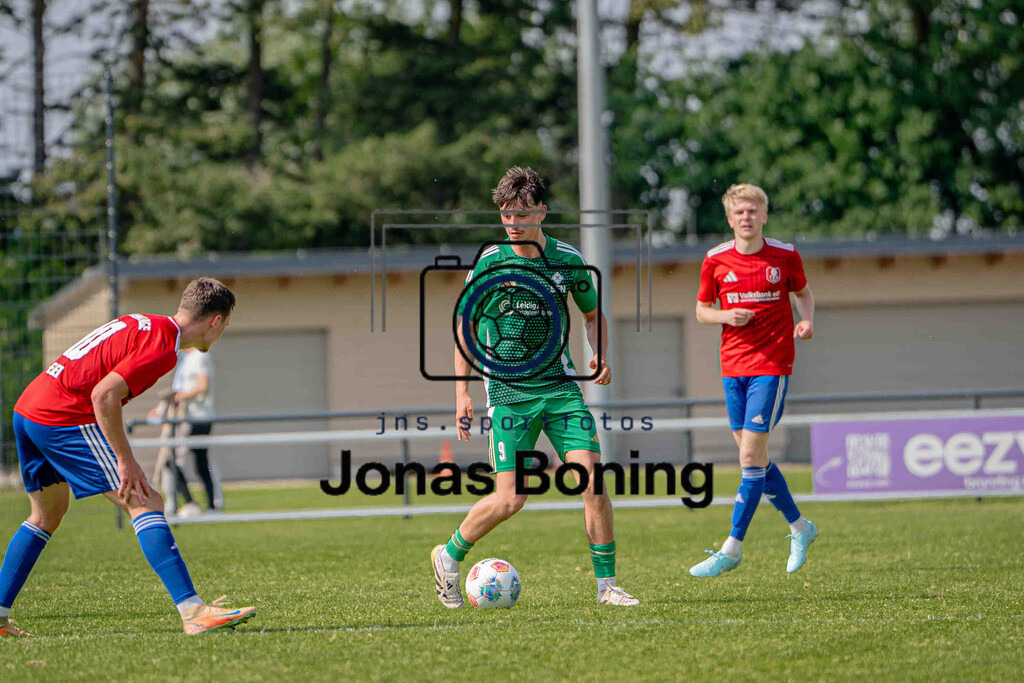 Fußball I Herren I Saison 2025-2026 I Landesliga Weser-Ems I 29. Spieltag I SFN Vechta - TV Dinklage I 18657 | jns.sportfotos - Realisiert mit Pictrs.com
