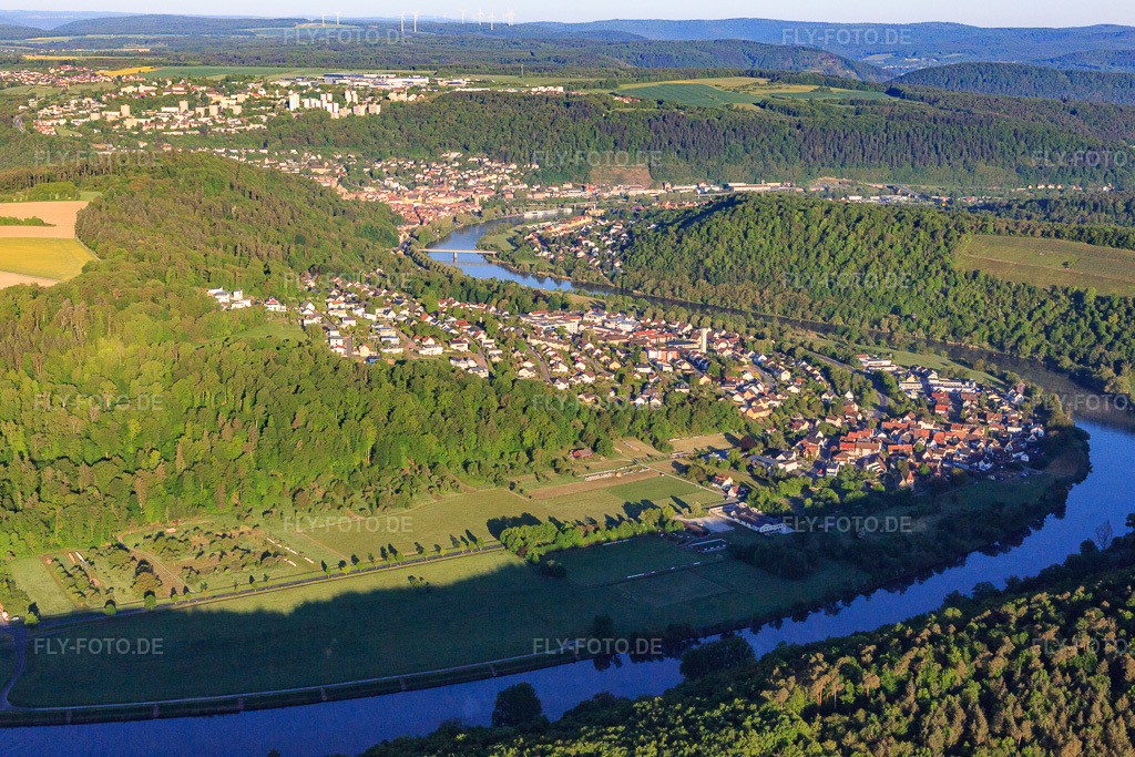 Luftbild: Ortsansicht am Main aus Osten im Ortsteil Eichel in Wertheim im Bundesland Baden-Württemberg in Deutschland. Foto: IMG_146660.jpg vom 11.05.2025 durch Werner Riehm/FLY-FOTO.de