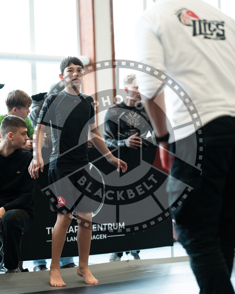 20251129PBB6477 | Fighters compete during the luta livre competition ILLCS XI winter edition on November 29, 2025 in Hannover, Germany.