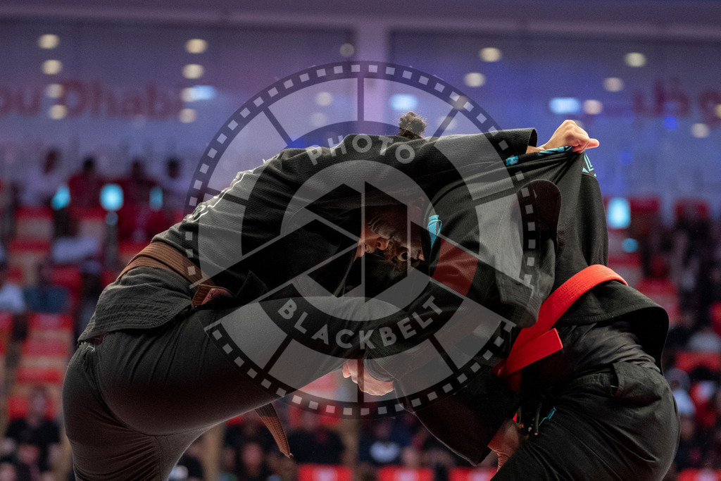 20231108PBB1670 | Fighters compete during the AJP World Professional Championship in the Mubadala Arena in Abu Dhabi, Arab United Emirates, on November 8, 2023.