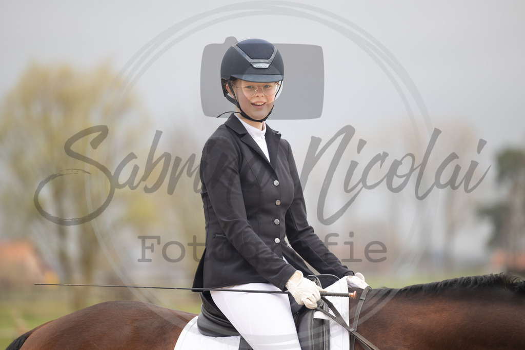 994A8400 | sabrinanicolaifotografie - Realisiert mit Pictrs.com