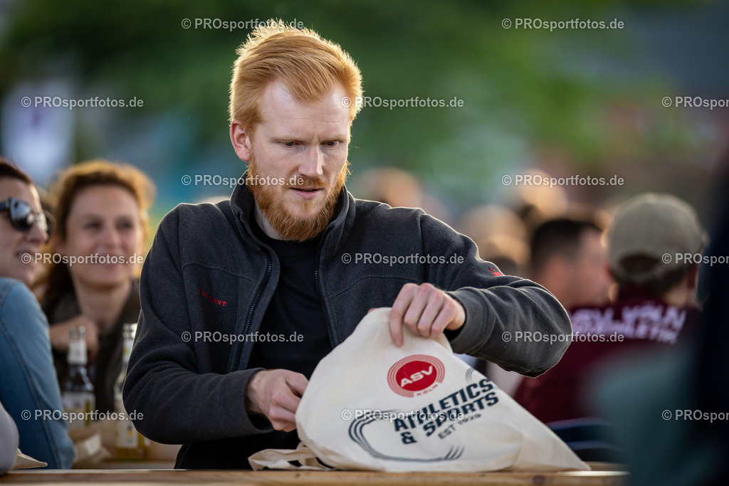 21. ASV Nachtlauf; Koeln, 08.05.24 | Impressionen vom 21. ASV Nachtlauf am 08.05.24 am Tanzbrunnen in Koeln. Foto: BEAUTIFUL SPORTS/Axel Kohring