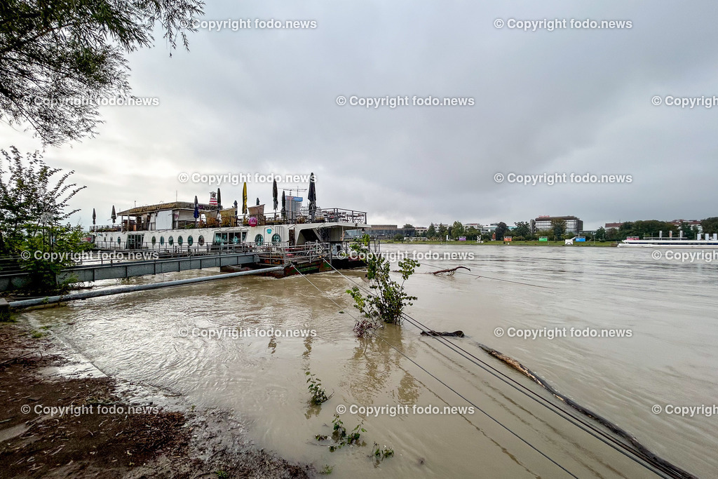 Linz_ Urfahr_ Hochwasser_ 17.09.2024-28 | 17.09.2024, Linz, AUT, Urfahr, Hochwasser, im Bild Hochwasser, Hochwasserschutz Donaulaende Linz Urfahr, Donau, Linzer Strasse, Ueberflutung
