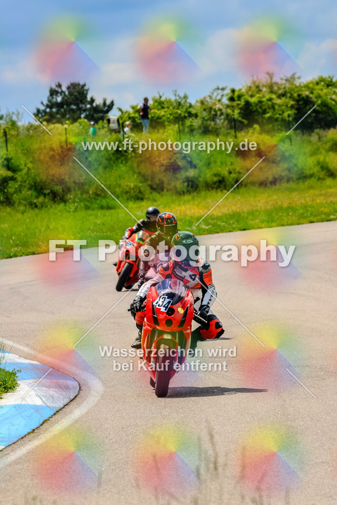 MotoTeam-0187 | Hier findet Ihr Bilder von Touristenfahrten auf der Nürburgring Nordschleife oder von anderen Veranstaltungen die ich besucht habe. Viel Spass beim Durch Schauen 