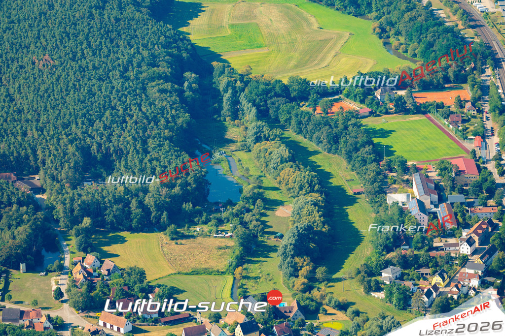 Das Luftbild zeigt : Petersgmünd Georgensgmünd - Die Luftaufnahme wurde 2024 vom UL-Flugzeug aus erstellt ( keine Drohne ) - Hochauflösende Luftaufnahme - Für grossformatige Ausdrucke geeignet. Die Geschenkidee !Mit Lizenz und Bildrechte bestellbar