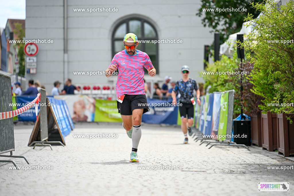 SZI_8401 | Stadttriathlon Erding 2025. #yourpictrs #sportshot_your_pictrs @Sportshotphotography #stadttriathlonerding Copyright: www.sportshot.de
