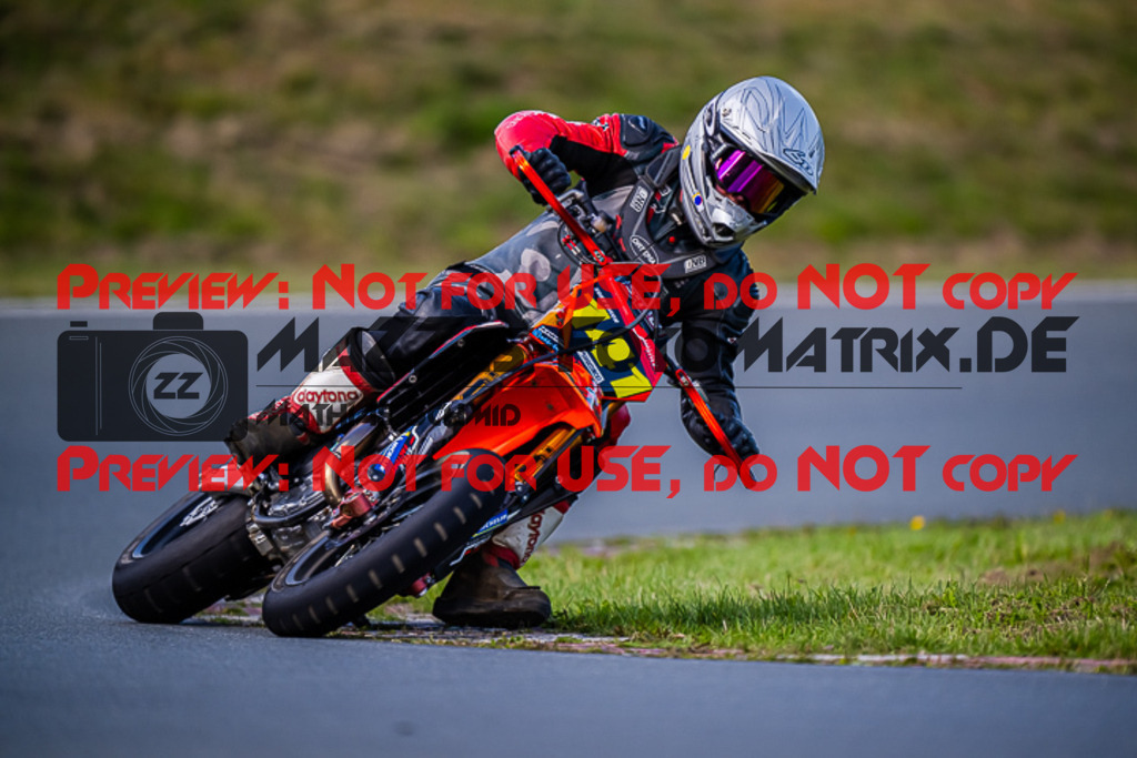 MaZZes_FotoMatrix_220904_8236 | S2