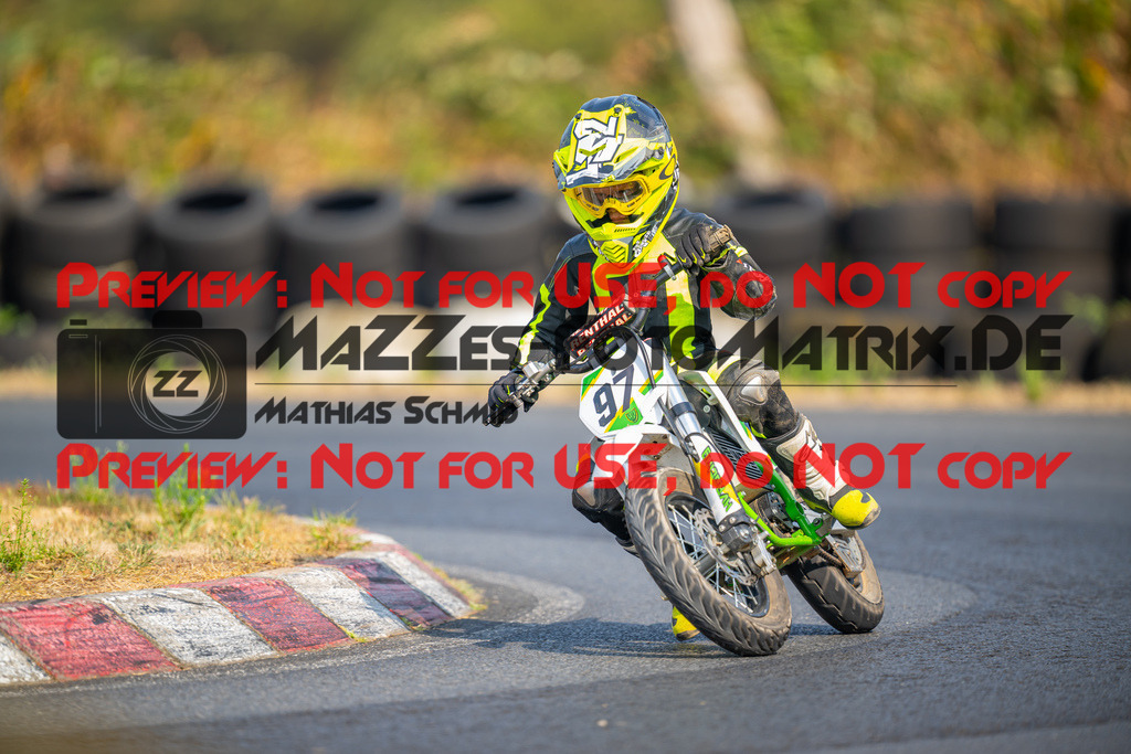 MaZZes-Fotomatrix-20260816-617093 | ROOKIES