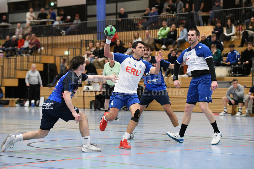 HC Deggendorf : TSV Simbach II   | Valentin Lotos  (HC Deggendorf  #4) - Realisiert mit Pictrs.com