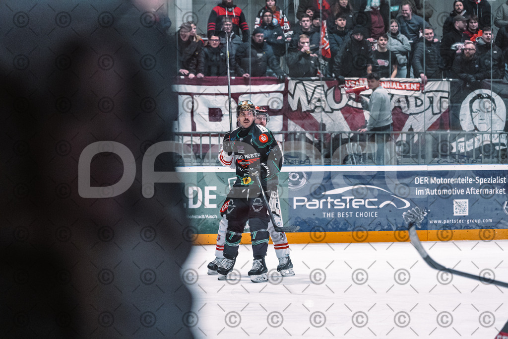 Alligators_vs_Memmingen_05_12_2025-171 | Höchstadt Alligators Fotogalerie: Eishockey-Action aus Franken. Professionelle Spielfotos, Portraits & Stadionbilder zum Download. Jetzt entdecken! - Realisiert mit Pictrs.com