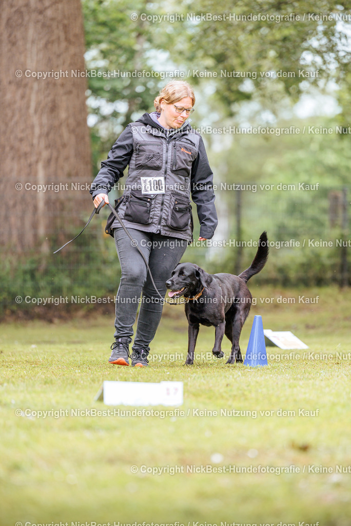 RO-Blumenthal-2026-Nickbest-Hundefotografie-5102 | Dein Hund! Dein Moment! Deine Erinnerungen! Hundefotografie in Bremen Blumenthal. Ich fange die besonderen Momente deines Vierbeiners ein – ob Indoor mit Blitzanlage oder in der freien Natur. Sicher dir dein Moment und dein Termin für eure Erinnerungen.