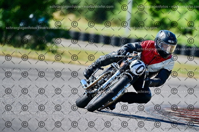 25bc03-0182 | markuskiefer.com - Realisiert mit Pictrs.com