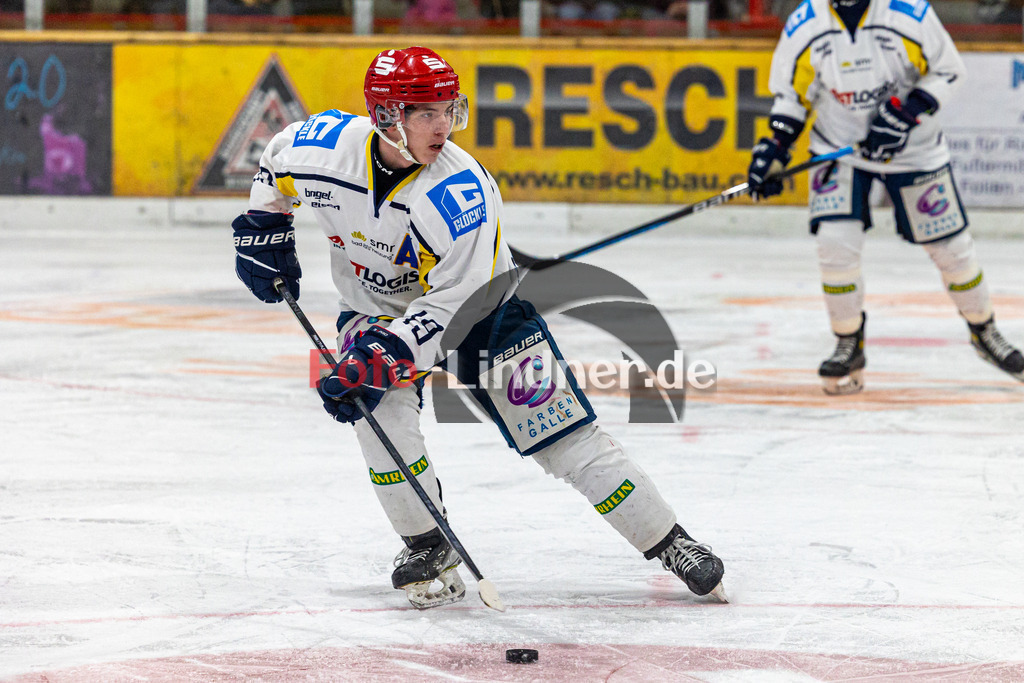 TSV Peißenberg Miners vs ERV Schweinfurt | Eishockey Bayernliga 2023/2024, TSV Peißenberg Miners vs ERV Schweinfurt, 20240114,
Daniel HERZOG (Mighty Dogs 19) in Aktion,
2024-01-14 in Peißenberg (Eisstadion)
19 Daniel HERZOG (Mighty Dogs 19)
Copyright: WolfgangxLindner foto-lindner.de