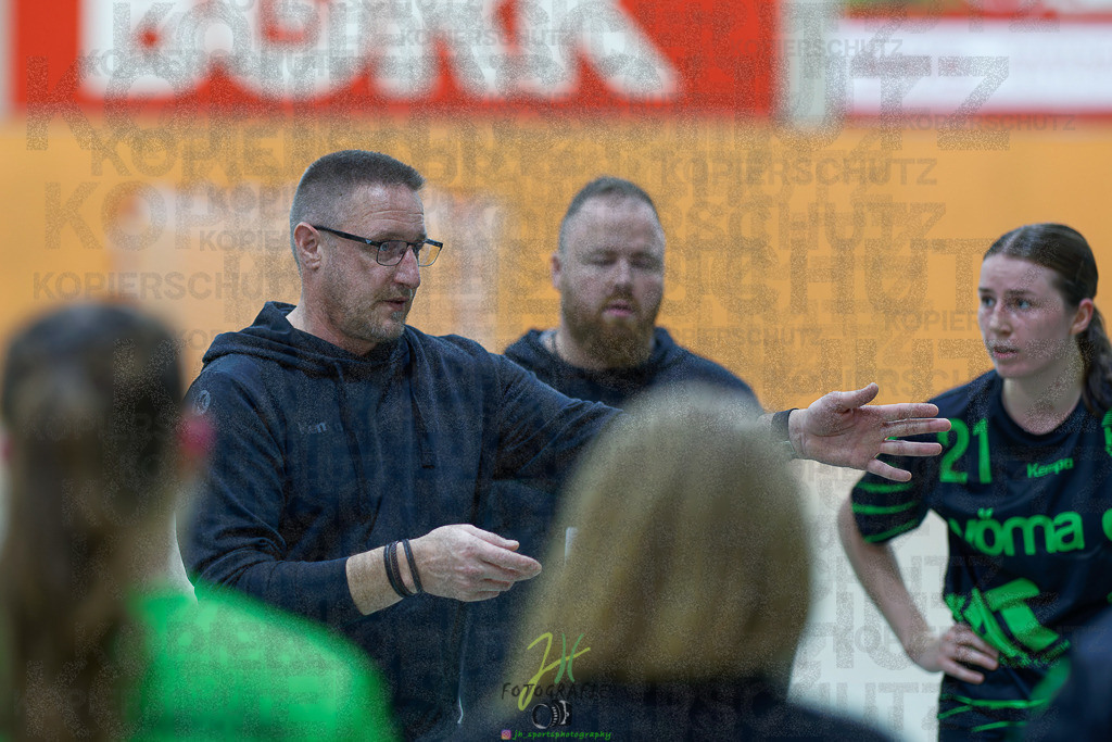 Frauen Oberliga Mitte (HHV); HSG Kleenheim/Langgöns II - HSG Eibelshausen/Ewersbach | Frauen Oberliga Mitte (HHV); HSG Kleenheim/Langgöns II - HSG Eibelshausen/Ewersbach am 01.11.2025 in Oberkleen (Weidig-Halle)Photo © 2025 - Jörg Heinrich - Realisiert mit Pictrs.com