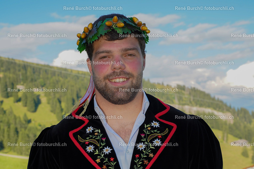 20220710-DSC00043 (2) | René Burch leidenschaftlicher Fotograf aus Kerns in Obwalden.  Hier finden sie Sport, Landschaft und Natur Fotografie.
 - Realisiert mit Pictrs.com