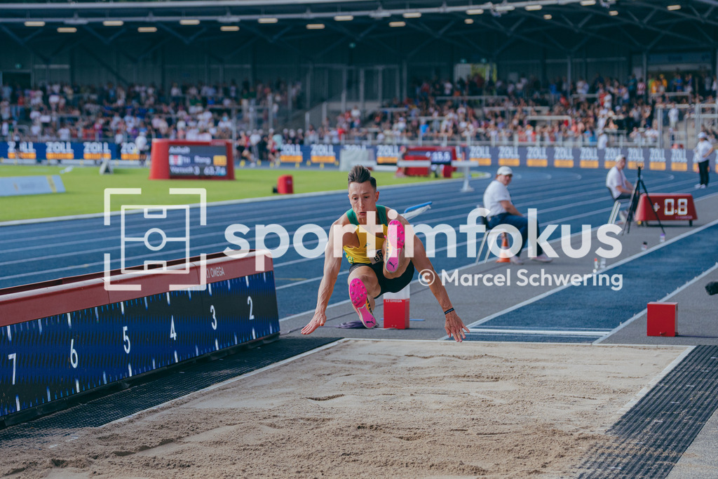 Deutsche Meisterschaften der Frauen und Männer 2026 | Kevin Brucha, TLV Germania Überruhr, WeitsprungDeutsche Meisterschaften der Frauen und Männer 2026, Lohrheidestadion Bochum-Wattenscheid, 25.07.2026. Foto: Marcel Schwering / sportimfokus - Realisiert mit Pictrs.com