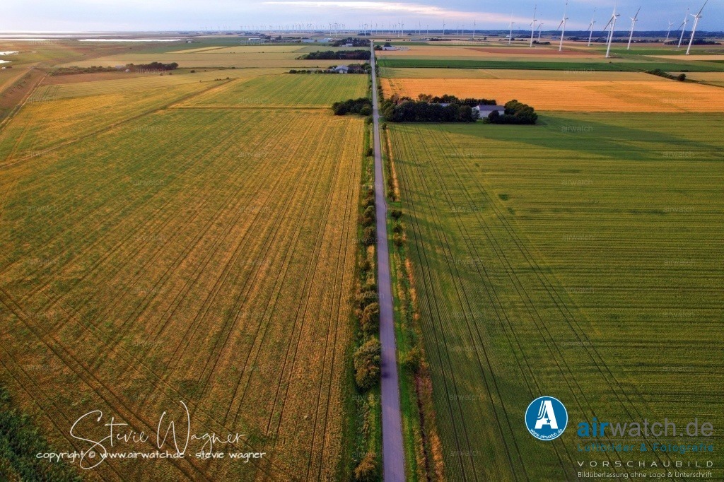 HattstedterKoog  & BeltringharderKoog | Entdecken Sie atemberaubende Luftbilder und Fotografien auf airwatch.de - Tauchen Sie ein in eine Welt voller faszinierender Aufnahmen aus der Vogelperspektive.