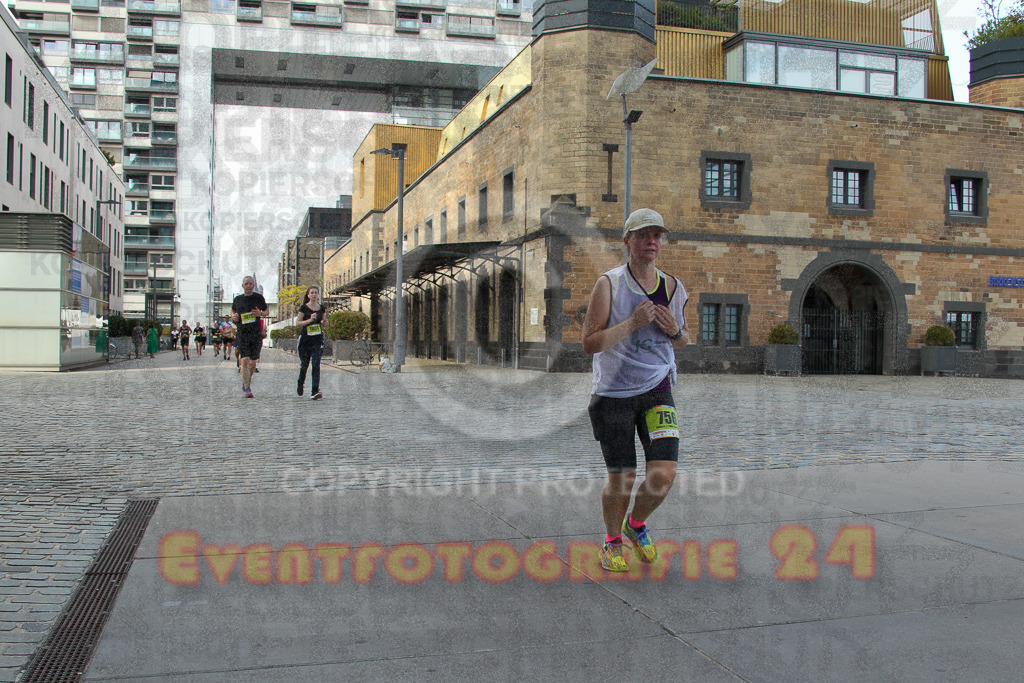 250920_1504_EV4_8038 | Sportfotografie im Rhein-Sieg Kreis, Köln, Bonn, NRW, Rheinland Pfalz, Hessen, etc. Unser Tätigkeitsfeld umfasst den Laufsport vom Volkslauf über den Marathon, Duathlon, Triathon bis zum Ultralauf wie Kölnpfad Ultra oder Schindertrail.