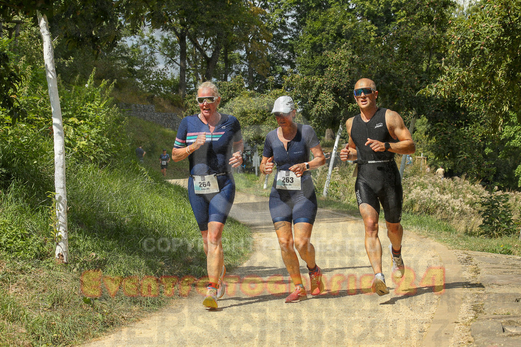 250824_1337_EX1_3030 | Sportfotografie im Rhein-Sieg Kreis, Köln, Bonn, NRW, Rheinland Pfalz, Hessen, etc. Unser Tätigkeitsfeld umfasst den Laufsport vom Volkslauf über den Marathon, Duathlon, Triathon bis zum Ultralauf wie Kölnpfad Ultra oder Schindertrail.