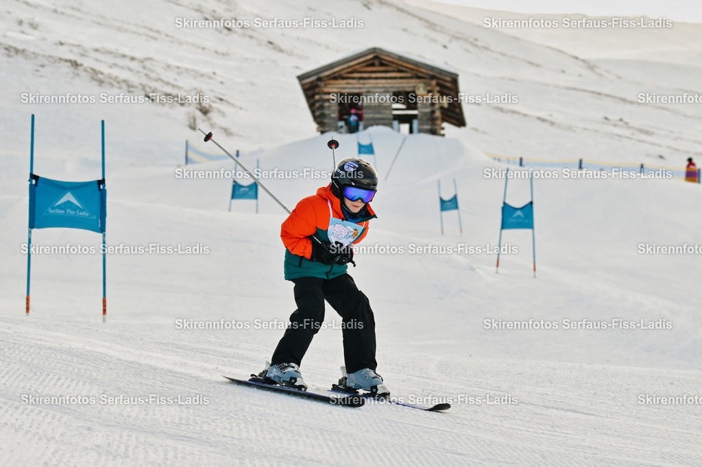 SRF_05.02.2026_0074 | SRF_05.02.2026_0074 - Realisiert mit Pictrs.com