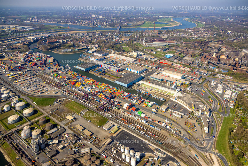 Duisburg250402767DuisPort | Luftbild, duisport Hafen Duisburg, Hafengebiet, Stahlinsel Südhafen mit Blick zum Fluss Rhein, Ruhrort, Duisburg, Ruhrgebiet, Nordrhein-Westfalen, Deutschland