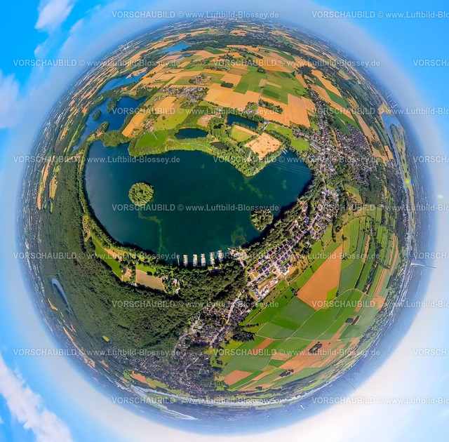 Duisburg230790203_Loheidesee-2 | Luftbild, Lohheidesee, Naherholungsgebiet Baerler Busch, Erdkugel, Fisheye Aufnahme, Fischaugen Aufnahme, 360 Grad Aufnahme, tiny world, Baerl, Duisburg, Ruhrgebiet, Nordrhein-Westfalen, Deutschland