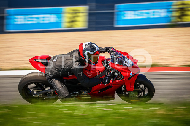 0090-260527NBR-007_90 | Deine Full-Service-Agentur für ✔️Videoproduktionen und ✔️Motorsportfotografie Jetzt Angebot anfragen!