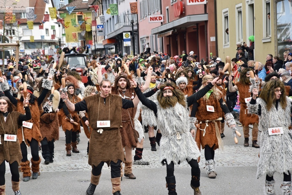 FasMontag _24-048-RA | Fotoblog Schwarzwald, Foto Blog Wiesental, Pfaffenberg, Winterzauber, Zeller Bergland, Zell im Wiesental, Fotoblog Wiesental, Landschaftsfotos, Bilder Wiesental, Natur, Naturbilder, Fastnacht, Zeller Fastnacht, Zeller Fasnacht, Zeller Bergland, Belchen, - Realisiert mit Pictrs.com