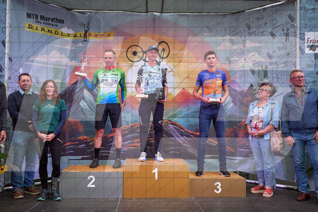 Betriebszentrum Laubenbachmühle, Frankenfels, Österreich - 13. September 2025: Dirndltal Race - Fun und Trophy Race - SiegerehrungFotograf: Martin Bihounek / martinbihounek.com | 13. September 2025 Betriebszentrum Laubenbachmühle, Frankenfels, Österreich : Dirndltal Race - Fun und Trophy Race - Siegerehrung •••••Photo by: Martin Bihounek / martinbihounek.comInsta: @martinbihounekcom