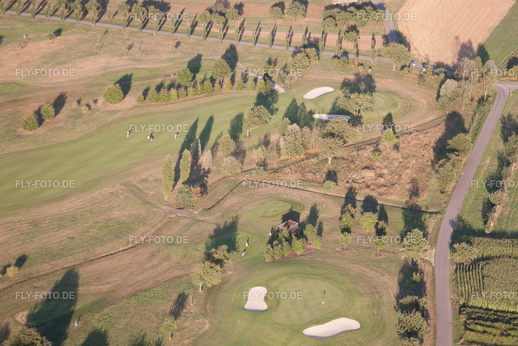 Golfclub Urloffen | Luftbild: Golfclub Urloffen im Ortsteil Urloffen in Appenweier im Bundesland Baden-Württemberg in Deutschland. Foto: IMG_59272.jpg vom 15.08.2013 durch Werner Riehm/FLY-FOTO.de - Realisiert mit Pictrs.com