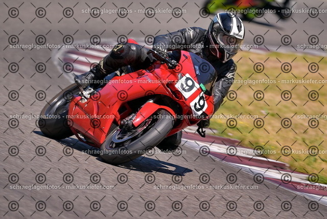 26bt05-1175 | markuskiefer.com - Realisiert mit Pictrs.com