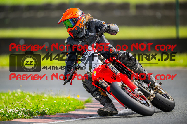 MaZZes_FotoMatrix_240621_6007705_8554 | GELB