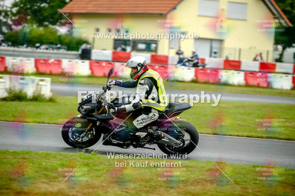 VBK-4134 | Hier findet Ihr Bilder von Touristenfahrten auf der Nürburgring Nordschleife oder von anderen Veranstaltungen die ich besucht habe. Viel Spass beim Durch Schauen 