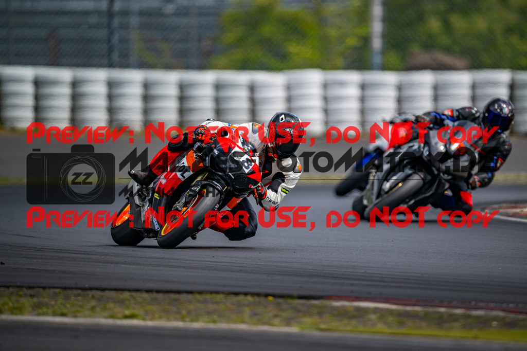 MaZZes_FotoMatrix_230719_6374 | ROT