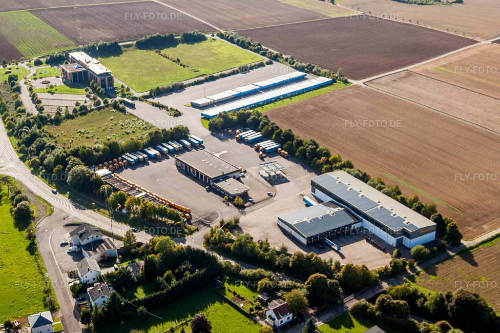 Luftbild: Speditions- Logistik- und Transportfirma Fixemer Logistics GmbH, International Transport & Logistics Services im Ortsteil Borg in Perl im Bundesland Saarland in Deutschland. Foto: IMG_33767.jpg vom 11.09.2010 durch Werner Riehm/FLY-FOTO.de