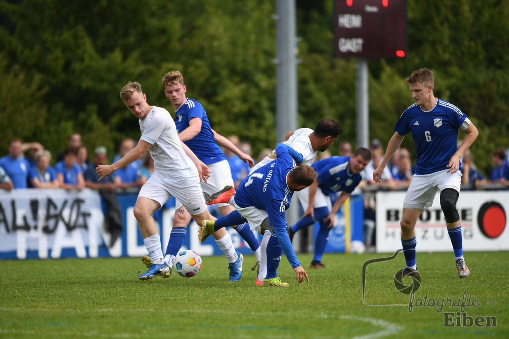1. FC Nordenham-SV GOTANO | Kreispokal Finale Jade-Weser-Hunte 1. Mannschaften; 1.FC Nordenham (weiß)-SV GOTANO (blau) am 15.06.2025 in Rastede (Sportanlage Köttersweg), Photo: Philip Eiben 2025 - Realisiert mit Pictrs.com
