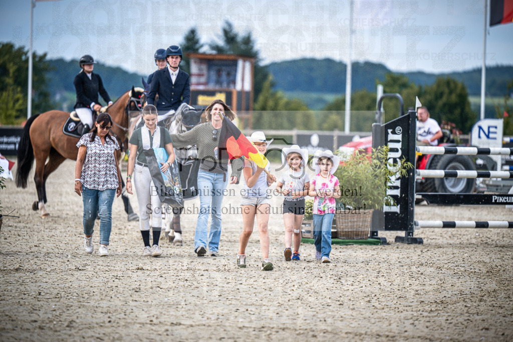 DOS_3010 | Entdecke hochwertige Reitturnierfotos von Foto Oger. Professionell, emotional und authentisch – jetzt Lieblingsmomente im Shop bestellen.Deutschlandweite Turnierfotografie. - Realisiert mit Pictrs.com